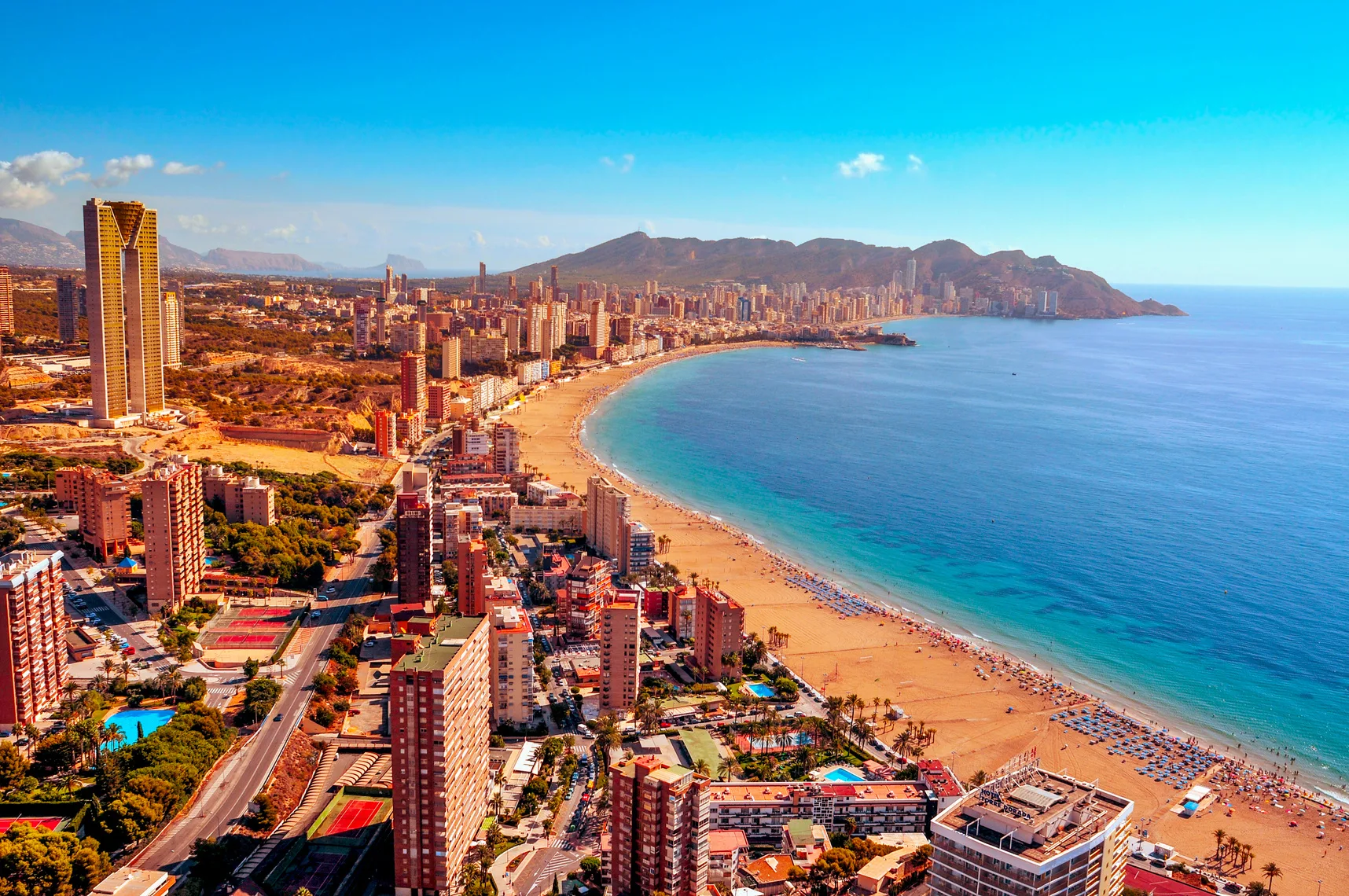 Vista aérea de Benidorm y la costa